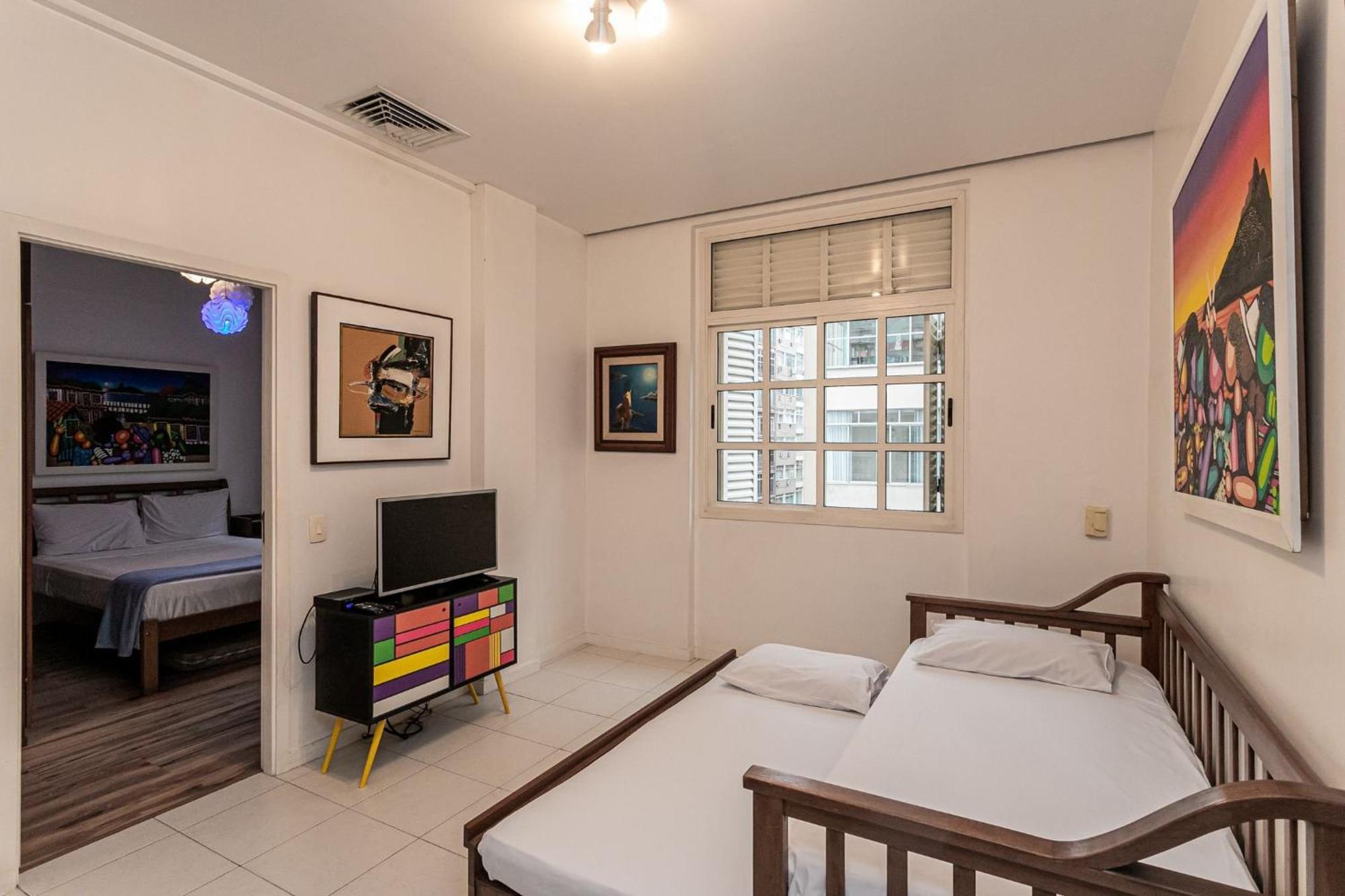 Predio Com Servicos Ao Lado Da De Copacabana Apartamento Rio de Janeiro